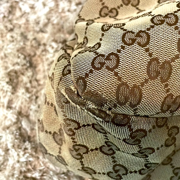 Gucci Bag - Picture 6 of 16